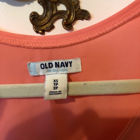 Pink shirt - Picture 2 of 3